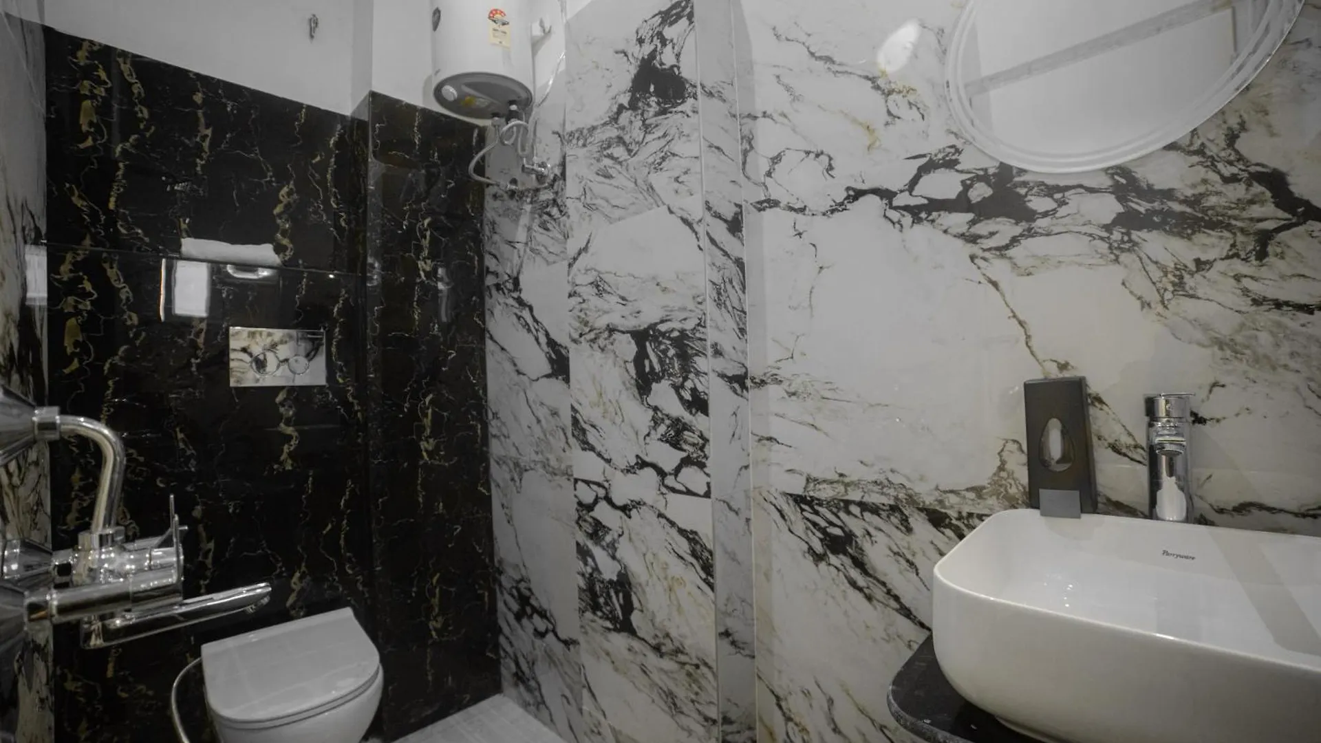 *** Hotel Stay Inn Kaashvi Varanasi India